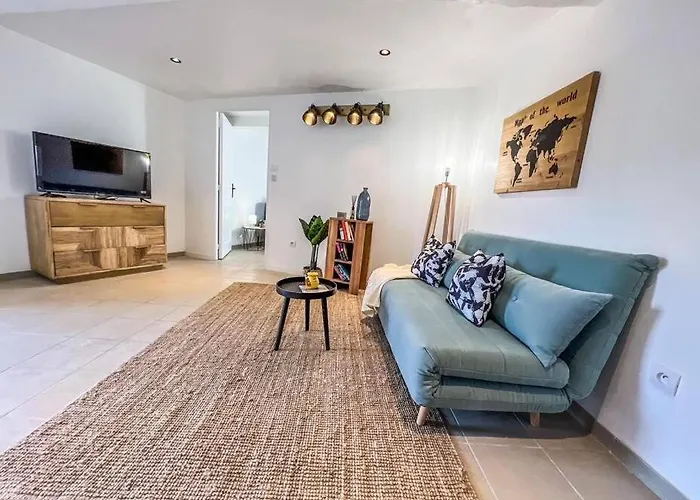 Le 2 - T2 Spacieux, Ideal 4 Voyageurs, Confort Malause