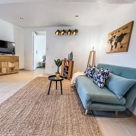 Le 2 - T2 Spacieux, Ideal 4 Voyageurs, Confort Malause